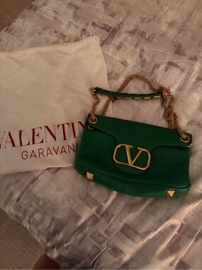 Valentino Garavani Emerald Green V Logo Chain Shoulder Bag